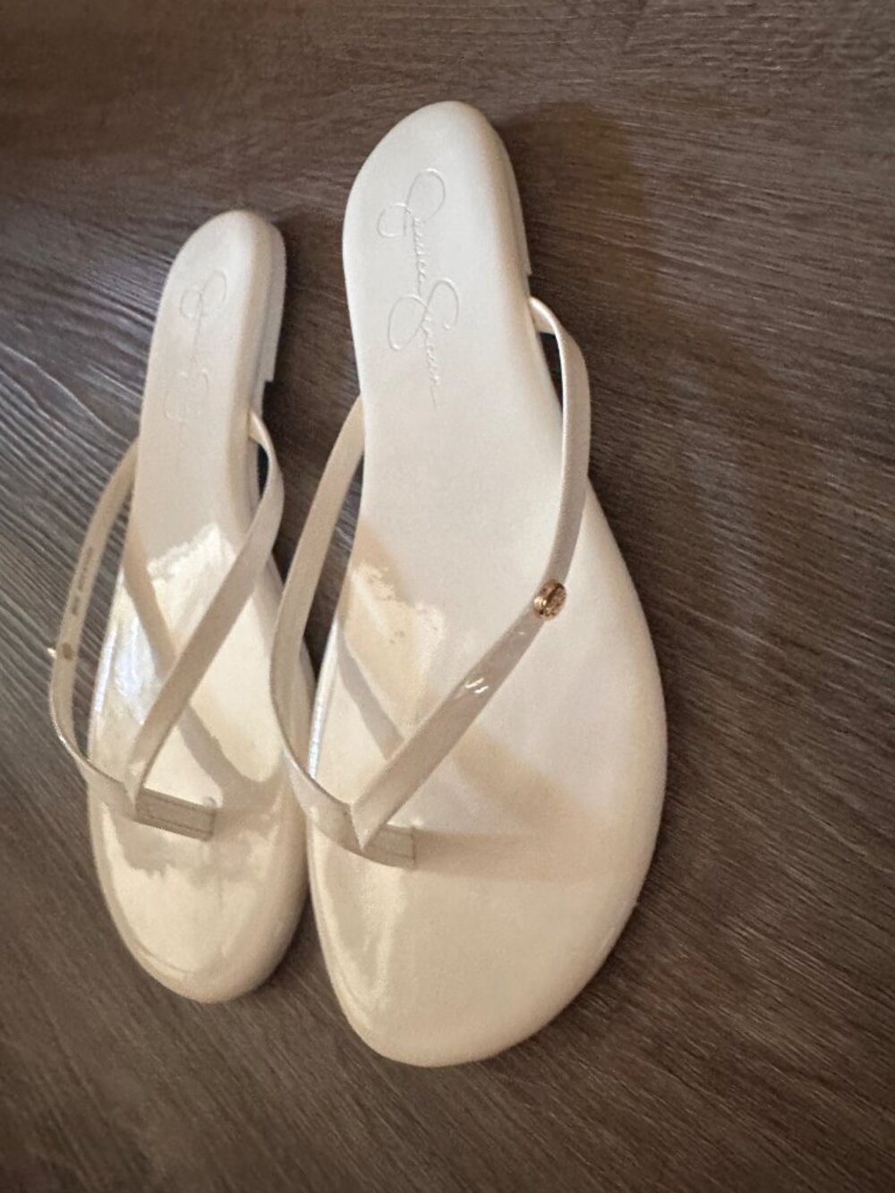 Jessica Simpson White thin flip flops size 9 - Picture 3 of 5